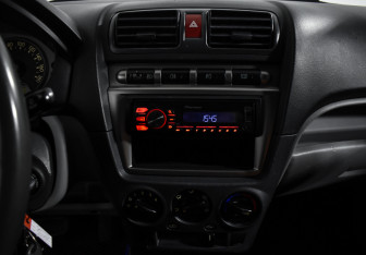 Подержанный автомобиль Kia Picanto 2007 года (13 фото)