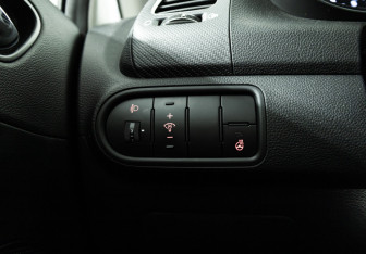 Подержанный автомобиль Kia Cerato Sedan 2019 года (16 фото)