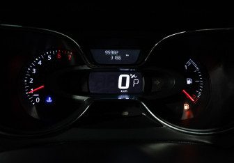 Подержанный автомобиль Renault Kaptur 2018 года (12 фото)