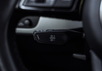 Подержанный автомобиль Audi A4 Sedan 2021 года (13 фото)