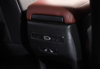 Подержанный автомобиль Geely Coolray 2020 года (22 фото)