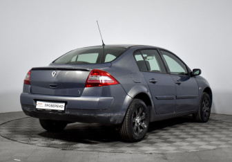 Подержанный автомобиль Renault Megane Sedan 2007 года (5 фото)