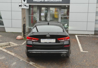 Подержанный автомобиль Kia Optima Sedan 2019 года (5 фото)
