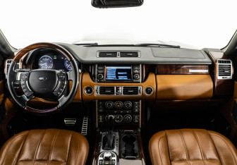 Подержанный автомобиль Land Rover Range Rover 2010 года (11 фото)