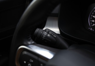 Подержанный автомобиль Volvo XC40 2019 года (22 фото)