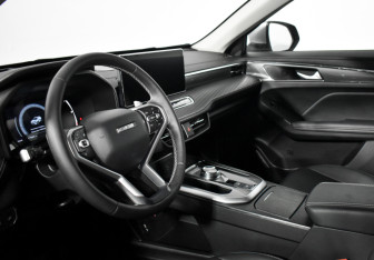 Подержанный автомобиль Haval Jolion 2022 года (9 фото)