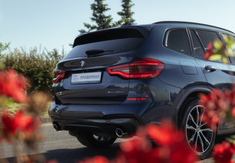 Подержанный автомобиль BMW X3 2018 года (18 фото)