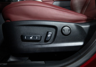 Подержанный автомобиль Lexus RX 2017 года (18 фото)