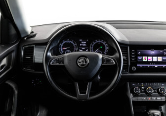 Подержанный автомобиль Skoda Kodiaq 2019 года (11 фото)