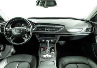 Подержанный автомобиль Audi A6 Sedan 2017 года (13 фото)