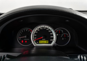 Подержанный автомобиль Daewoo Gentra Sedan 2014 года (18 фото)