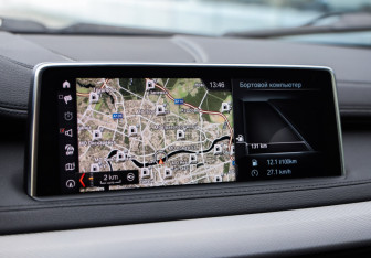 Подержанный автомобиль BMW X6 2017 года (16 фото)