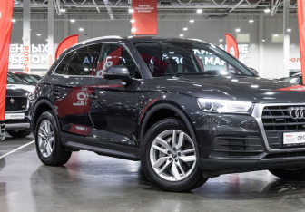 Подержанный автомобиль Audi Q5 2019 года (6 фото)