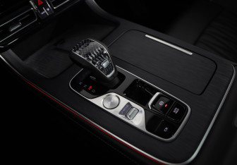 Подержанный автомобиль GAC GS8 2024 года (15 фото)