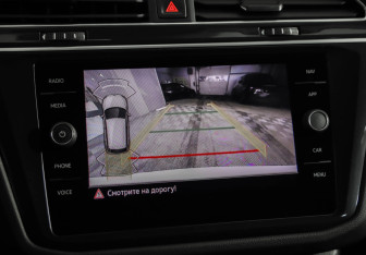 Подержанный автомобиль Volkswagen Tiguan 2021 года (16 фото)