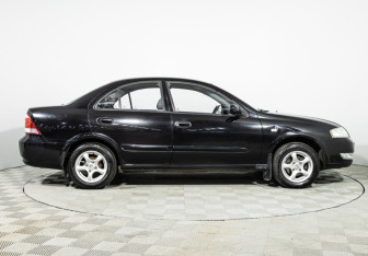 Подержанный автомобиль Nissan Almera Classic 2006 года (4 фото)