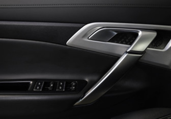 Подержанный автомобиль Geely Atlas 2018 года (19 фото)