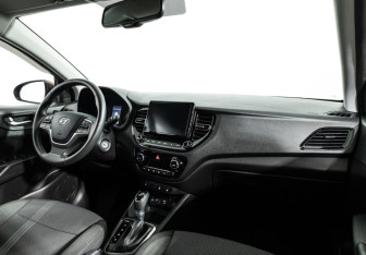 Подержанный автомобиль Hyundai Solaris Sedan 2021 года (9 фото)