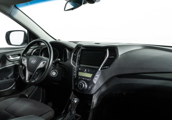 Подержанный автомобиль Hyundai Santa Fe 2014 года (9 фото)