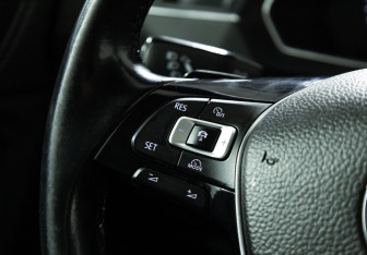 Подержанный автомобиль Volkswagen Tiguan 2018 года (22 фото)