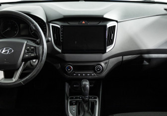 Подержанный автомобиль Hyundai Creta 2020 года (14 фото)