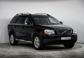 Подержанный автомобиль Volvo XC90 2007 года (3 фото)