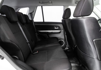 Подержанный автомобиль Suzuki Grand Vitara 2011 года (15 фото)