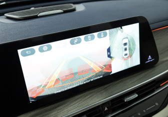 Подержанный автомобиль Chery Arrizo 8 2023 года (17 фото)