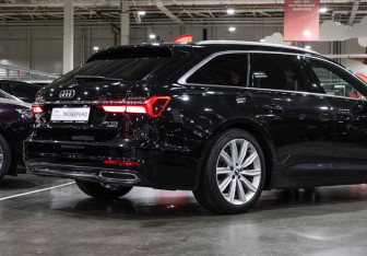Подержанный автомобиль Audi A6 Wagon 2020 года (9 фото)