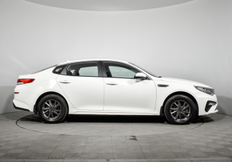 Подержанный автомобиль Kia Optima Sedan 2019 года (4 фото)