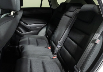 Подержанный автомобиль Mazda CX-5 2017 года (10 фото)