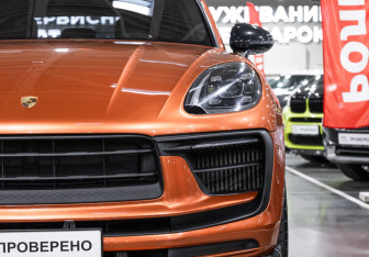 Подержанный автомобиль Porsche Macan 2016 года (7 фото)