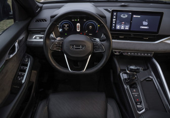 Подержанный автомобиль Geely Preface 2023 года (16 фото)