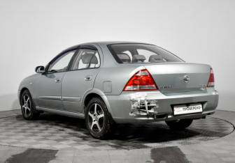 Подержанный автомобиль Nissan Almera Classic 2007 года (7 фото)