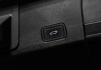 Подержанный автомобиль Geely Tugella 2023 года (28 фото)