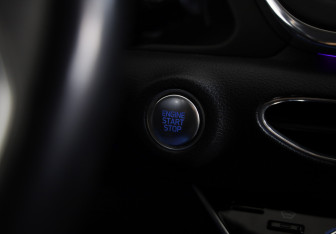 Подержанный автомобиль Hyundai Sonata 2023 года (17 фото)