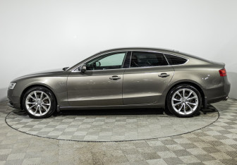 Подержанный автомобиль Audi A5 Liftback 2015 года (8 фото)