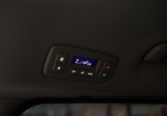 Подержанный автомобиль Kia Carnival 2021 года (27 фото)