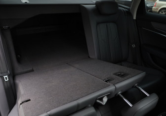 Подержанный автомобиль Audi A6 Sedan 2019 года (27 фото)