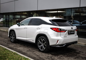 Подержанный автомобиль Lexus RX 2016 года (6 фото)