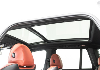 Подержанный автомобиль BMW X3 2020 года (15 фото)