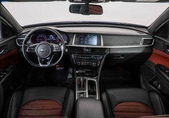 Подержанный автомобиль Kia Optima Sedan 2018 года (10 фото)