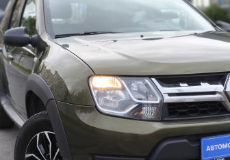 Подержанный автомобиль Renault Duster 2018 года (10 фото)