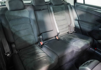 Подержанный автомобиль Volkswagen Tiguan 2019 года (28 фото)