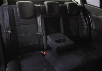 Подержанный автомобиль Renault Fluence 2016 года (22 фото)