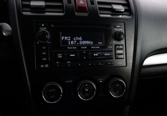 Подержанный автомобиль Subaru Forester Suv 2013 года (15 фото)