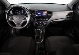 Подержанный автомобиль Hyundai Solaris Sedan 2021 года (9 фото)