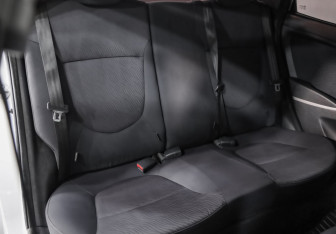 Подержанный автомобиль Hyundai Solaris Sedan 2012 года (21 фото)