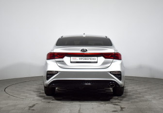 Подержанный автомобиль Kia Cerato Sedan 2021 года (6 фото)