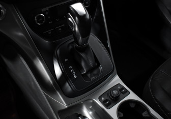 Подержанный автомобиль Ford Kuga 2015 года (11 фото)